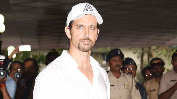 Hrithik Roshan At Vinod Khanna’s Prayer Meet Hrithik Roshan At Vinod Khanna’s Prayer Meet
