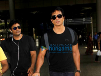 Jacqueline Fernandez, Jackie Shroff and John Abraham snapped at the airport