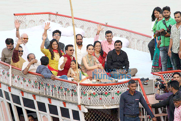 kangna ranaut launches a 20 feet tall emblem logo poster of the film manikarnika the queen of jhansi 4