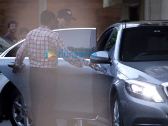Kareena Kapoor Khan and son Taimur snapped at Amrita Arora's house