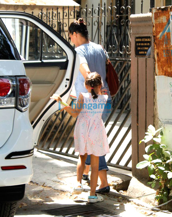 lara dutta snapped with her daughter in bandra 6