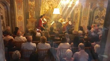 Nawazuddin Siddiqui celebrated his birthday with Mozart