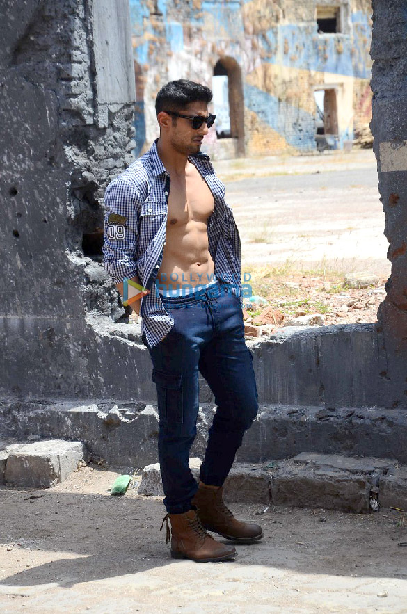prateik and elli shoot for rocky s new campaign 3