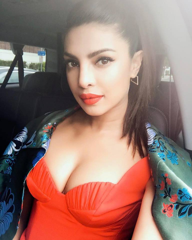HOT: Priyanka Chopra goes bold in sexy attire during Baywatch promotions :  Bollywood News - Bollywood Hungama