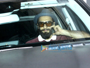 Ranveer Singh snapped at Vidhu Vinod Chopra's house