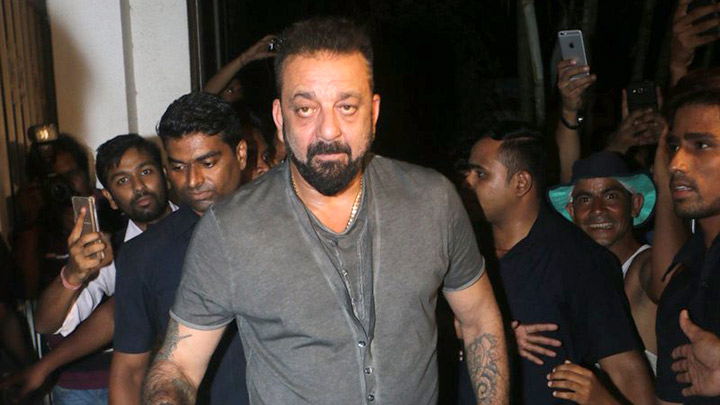 Sanjay Dutt’s CUTE Gesture Towards Kids Will Make You Smile