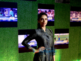 Shah Rukh Khan, Aamir Khan, Bachchans, Ambanis and others grace the premiere of 'Sachin – A Billion Dreams'