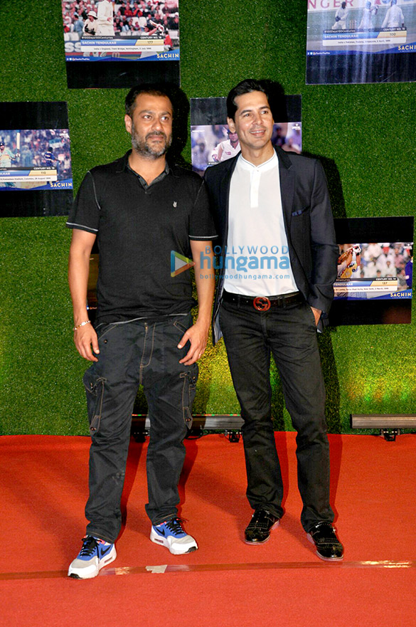 shah rukh khan aamir khan bachchans ambanis and others grace the premiere of sachin a billion dreams 25
