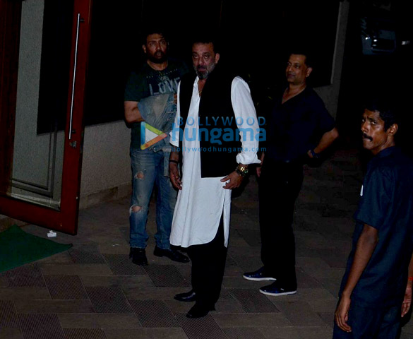 shekhar suman and r madhavan snapped post dinner at sanjay dutts house 2