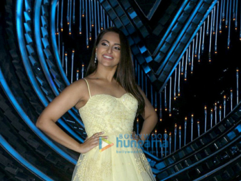 Sonakshi Sinha and others snapped on the sets of Nach Baliye 8
