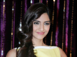 Sonam Kapoor joins Aamir Khan; supports Sachin Tendulkar’s biographical drama Sachin: A Billion Dreams