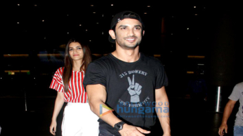 Sushant Singh Rajput, Kriti Sanon, Diana Penty and Farhan Akhtar snapped at the airport