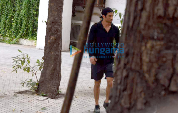 Sushant Singh Rajput and Kriti Sanon snapped post their meeting at Maddock’s office Sushant Singh Rajput and Kriti Sanon snapped post their meeting at Maddock’s office