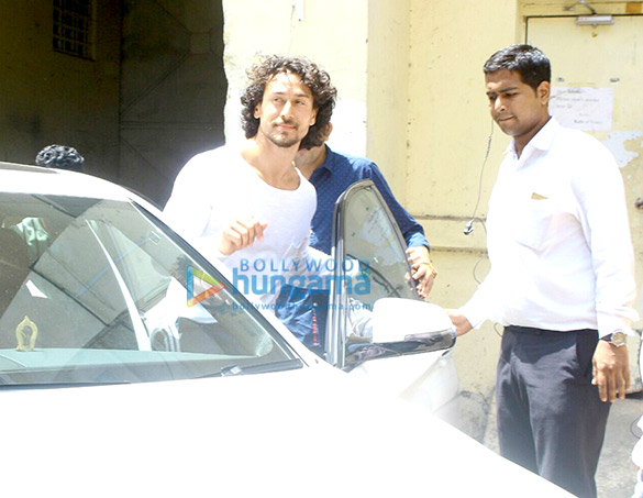 tiger shroff snapped at filmistan 6