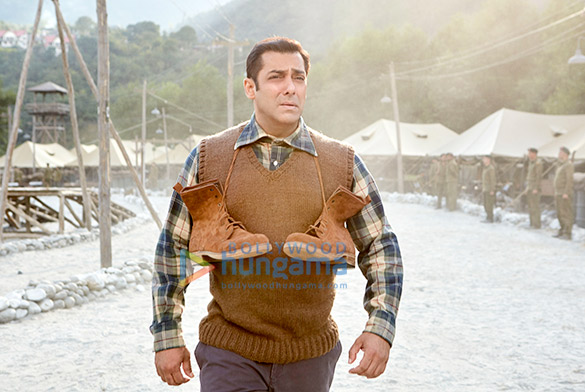 tubelight1 7