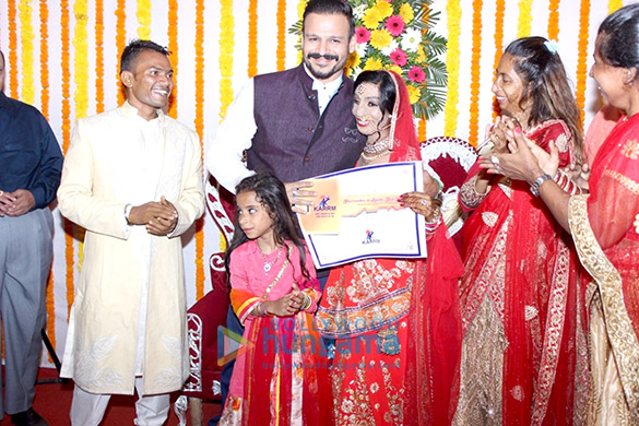 Vivek Oberoi gifts new house to acid attack survivor Vivek Oberoi gifts new house to acid attack survivor
