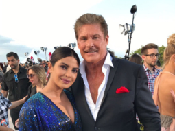 WOW Moment! Priyanka Chopra and Baywatch TV star David Hasselhoff meet up at the Baywatch film premiere and it’s perfect