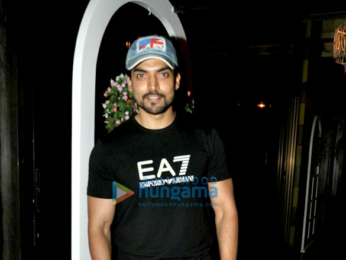 Zareen Khan, Sana Khan, Sharman Joshi and many more at Vishal Pandya's birthday bash