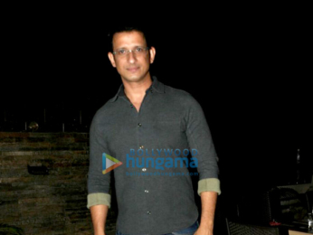 Zareen Khan, Sana Khan, Sharman Joshi and many more at Vishal Pandya's birthday bash