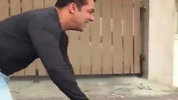 Watch: Salman Khan surprises Shah Rukh Khan’s fans on his e-cycle outside Mannat