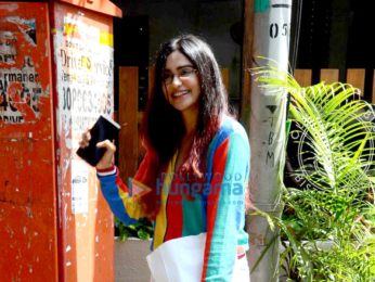 Adah Sharma snapped at Out Of The Blue in Bandra