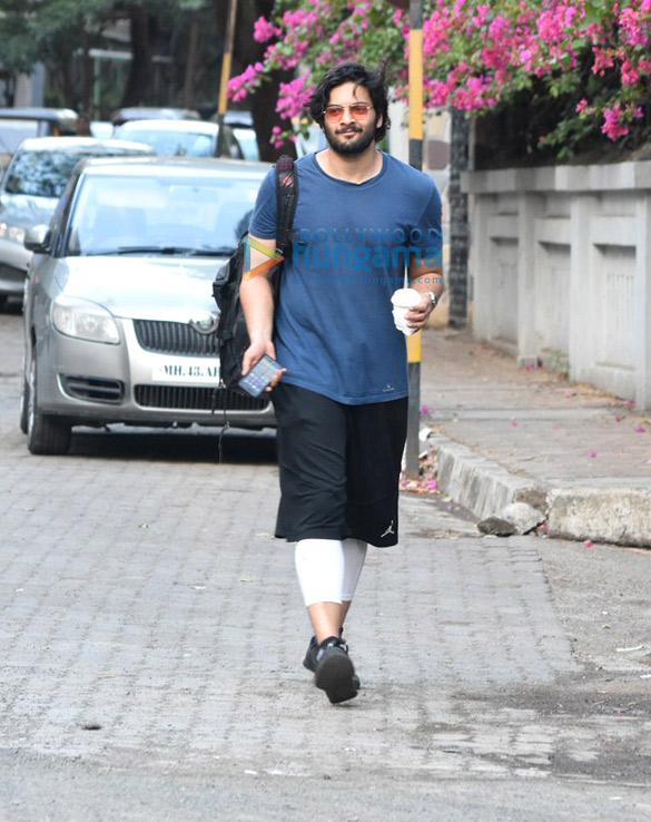 ali fazal snapped while house hunting in bandra 3