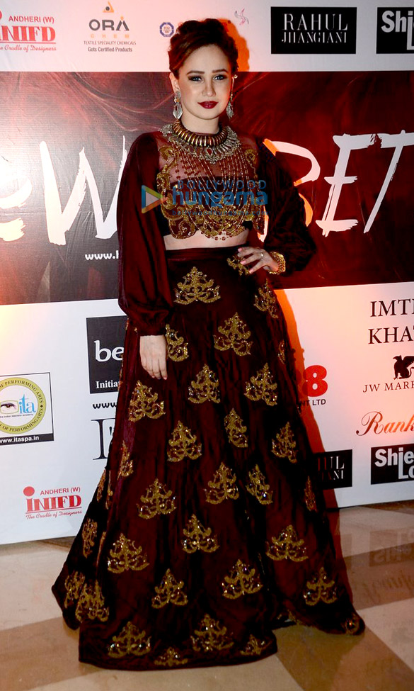 anu ranjan and shashi ranjan host the beti fashion fundraiser show 6