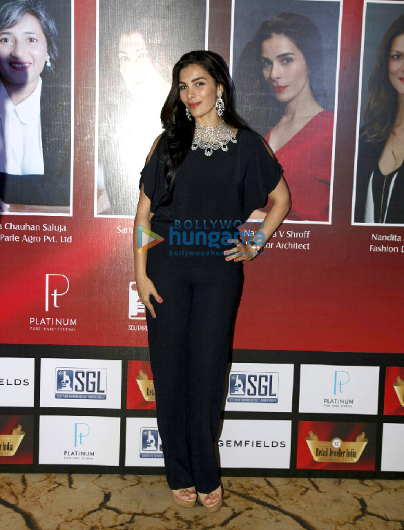 celebs grace the jury meet of 13th gemfields retail jeweller india awards 2017 8