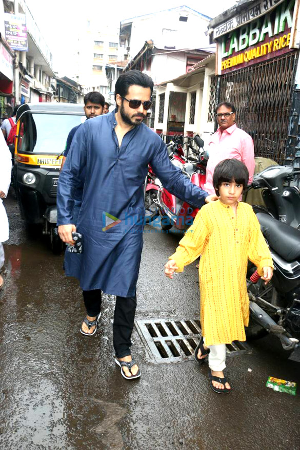 emraan hashmi snapped with his son post prayers at mosque on occasion of eid 1