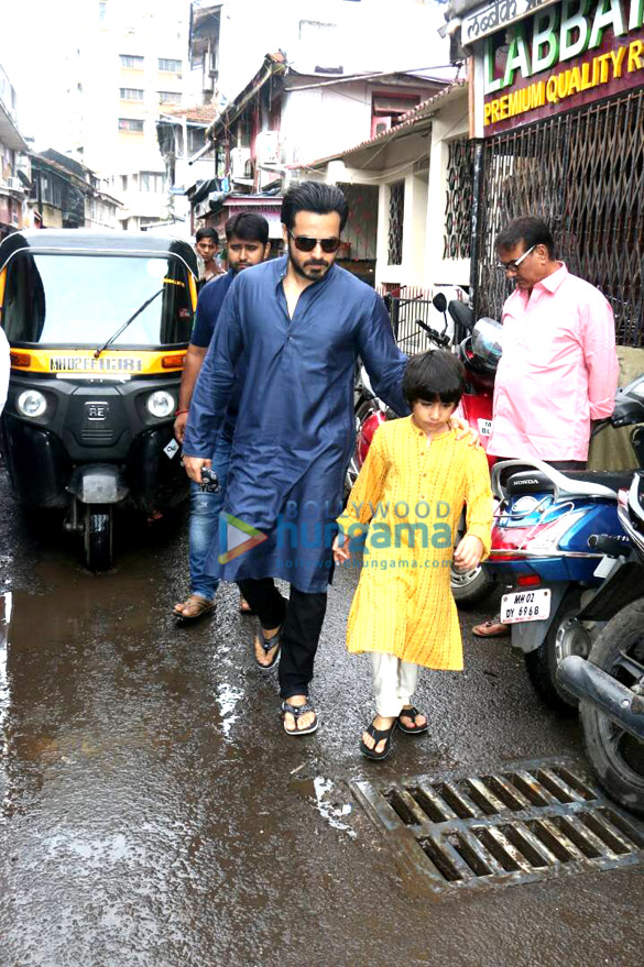 Emraan Hashmi snapped with his son post prayers at mosque on occasion of Eid Emraan Hashmi snapped with his son post prayers at mosque on occasion of Eid