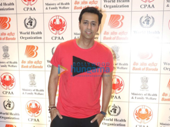 Esha Gupta, Salim Merchant and Sulaiman Merchant grace the 'No Tabacco Day' event