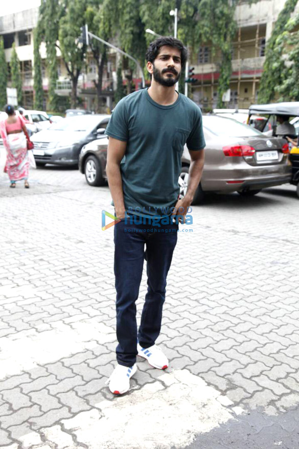 harshvardhan kapoor athiya shetty and others snapped post lunch at bastian 1