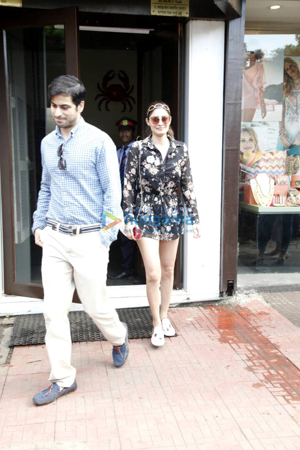 harshvardhan kapoor athiya shetty and others snapped post lunch at bastian 5
