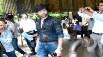 Himesh Reshammiya and his wife snapped in family court