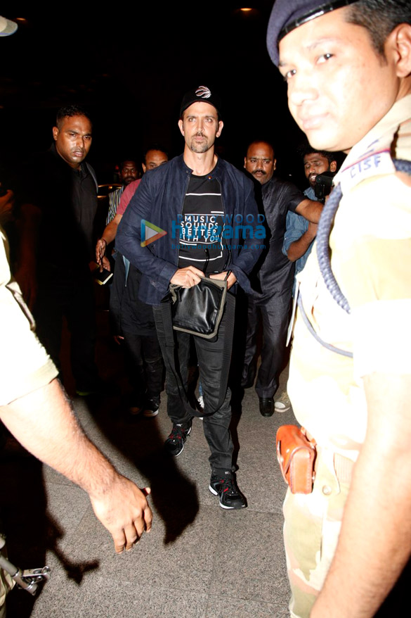 hrithik roshan takes his kids to london for holidays 4