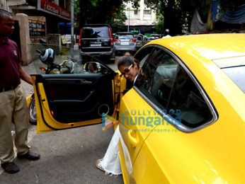Ileana D’Cruz snapped post a meeting in Mumbai