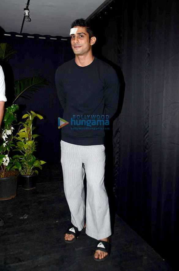 jackky bhagnani prateik babbar and gauahar khan snapped post theatre play riddles 6