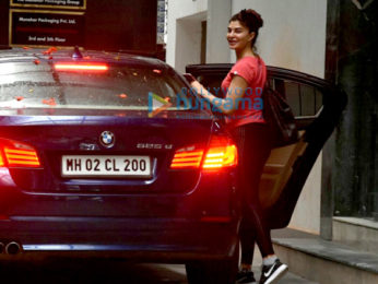 Jacqueline Fernandez snapped post her gym session in Bandra