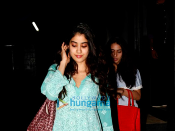 Jhanvi Kapoor and Sara Ali Khan snapped post their salon session in Juhu