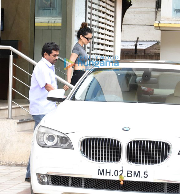 kangna ranaut snapped post rehearsals in bandra 4