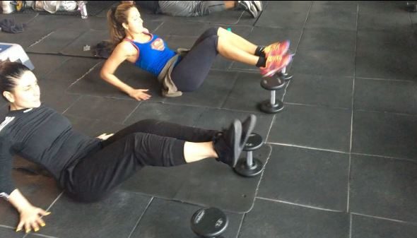 Kareena Kapoor Khan and Amrita Arora sweat it out at the gym-2