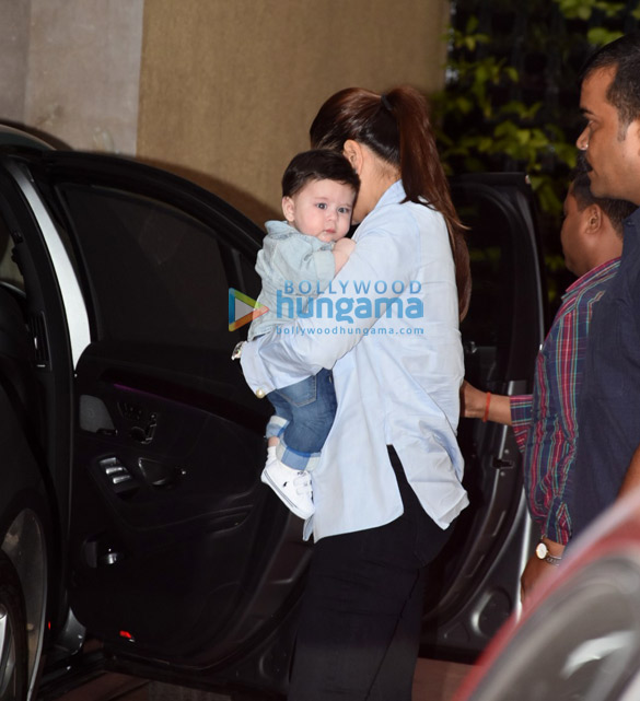 kareena kapoor khan and taimur ali khan snapped at tusshar kapoors son laksshyas birthday bash 4