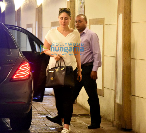 kareena kapoor khan snapped in bandra 3 2