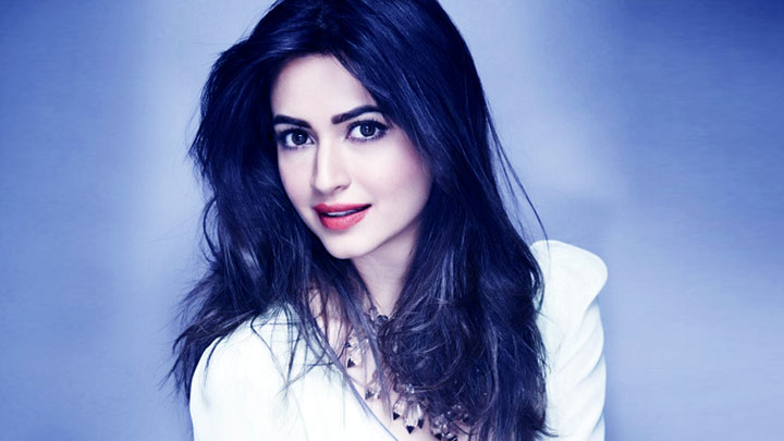 Kriti Kharbanda AWESOME Rapid Fire On Shah Rukh Khan, Katrina Kaif, AbRam Kriti Kharbanda AWESOME Rapid Fire On Shah Rukh Khan, Katrina Kaif, AbRam