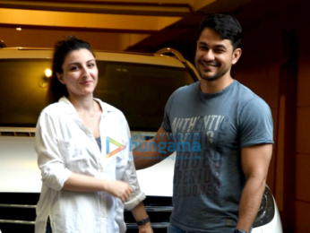 Kunal and Soha ali Khan snapped in Bandra