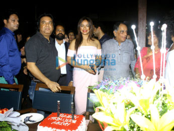 Neetu Chandra celebrates her 33rd birthday with her family and friend