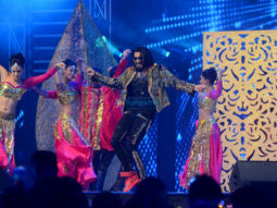 Ranveer Singh and Jacqueline Fernandez snapped at Vivek Kothari and Dimpal’s sangeet ceremony