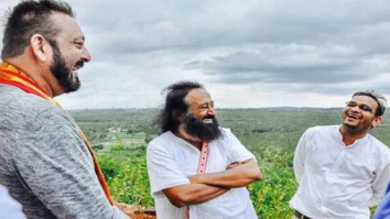 SIMPLY DIVINE! Sanjay Dutt meets with Sri Sri Ravi Shankar
