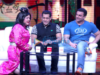 Salman Khan laughed his heart out at Super Night with Tubelight