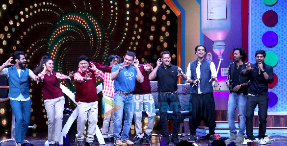salman khan laughed his heart out at super night with tubelight 3